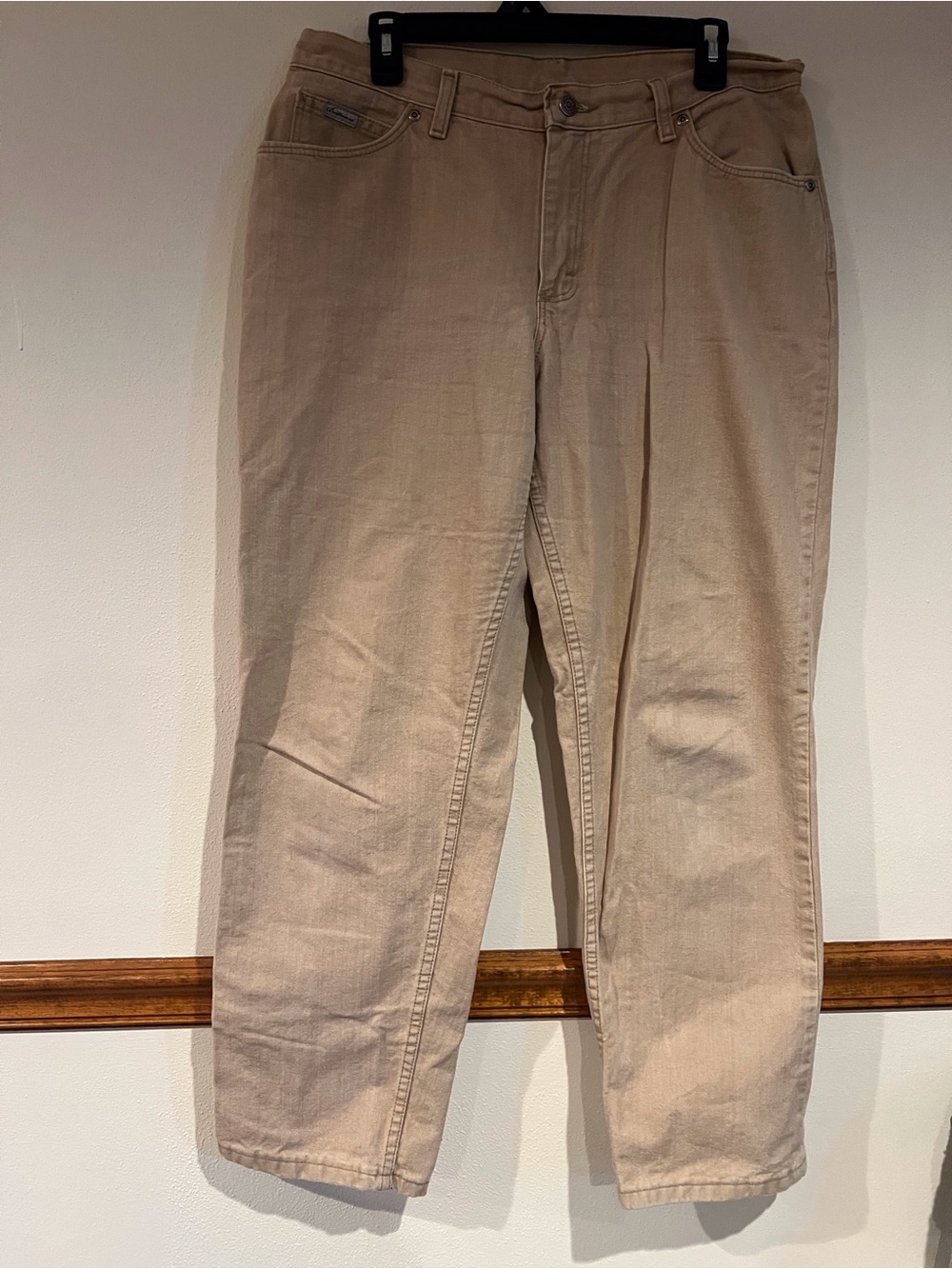 Old Navy Women's Straight Leg Jeans in Beige from the 90,s